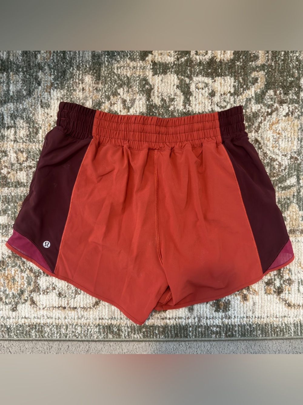 Lululemon Hotty Hot High Rise Short 4” - Picture 2 of 2
